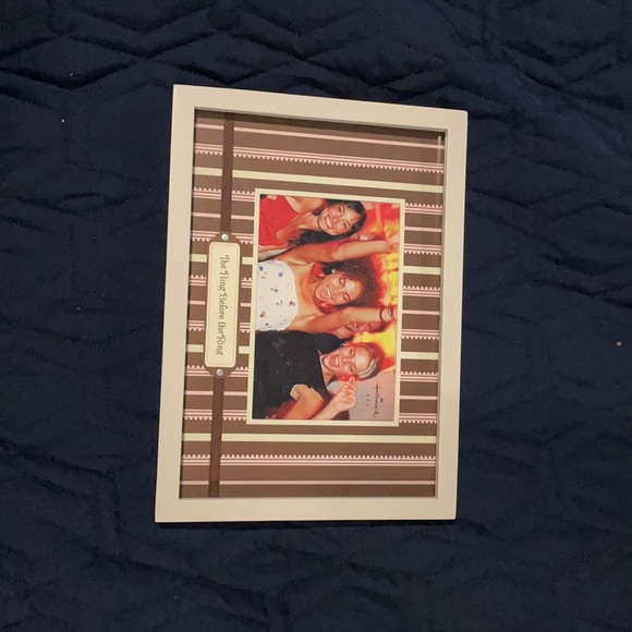 2/$20 The Fling Before the Ring - Picture 3 of 3